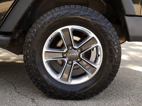 Used 2015 Jeep Wrangler Unlimited Sport AWD/4WD image 29