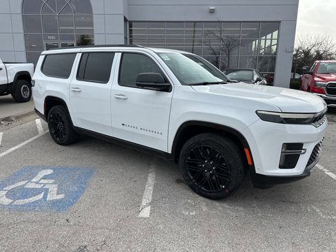 New 2026 Jeep Grand Wagoneer L Limited image 38