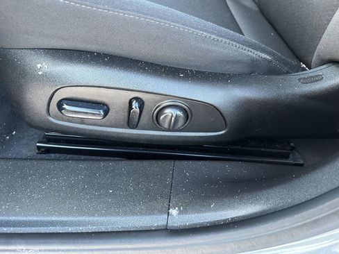 Used 2023 Chevrolet Malibu LT image 22