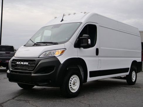 Used 2025 RAM ProMaster 2500 w/ Storage Group image 6