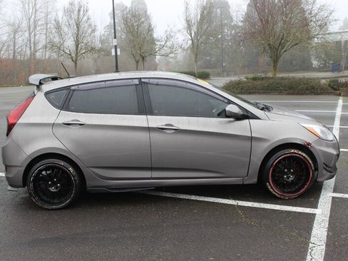 Used 2017 Hyundai Accent SE image 5