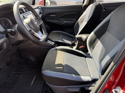 Used 2025 Nissan Versa SV image 24
