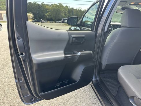 Used 2022 Toyota Tacoma SR5 image 19