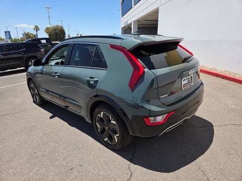 Used 2026 Kia Niro Wind w/ Wind Preserve Package FWD image 4
