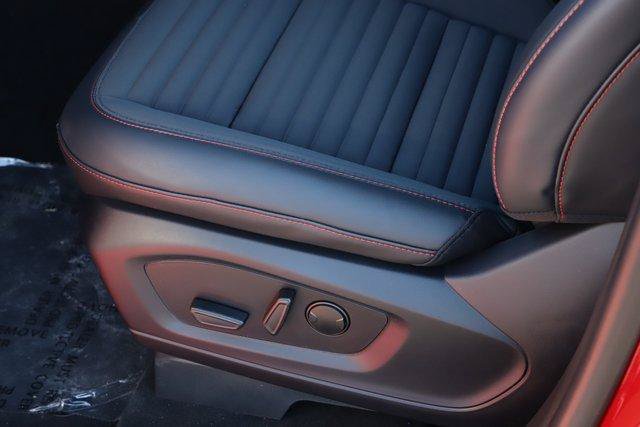 New 2026 Ford Explorer ST-Line w/ ST-Line Street Pack AWD/4WD image 15