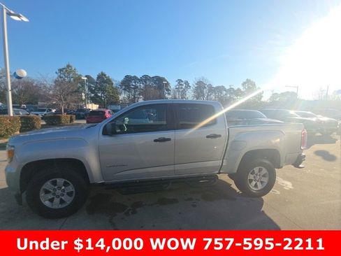 Used 2017 GMC Canyon 2WD Crew Cab w/ Convenience Package image 3