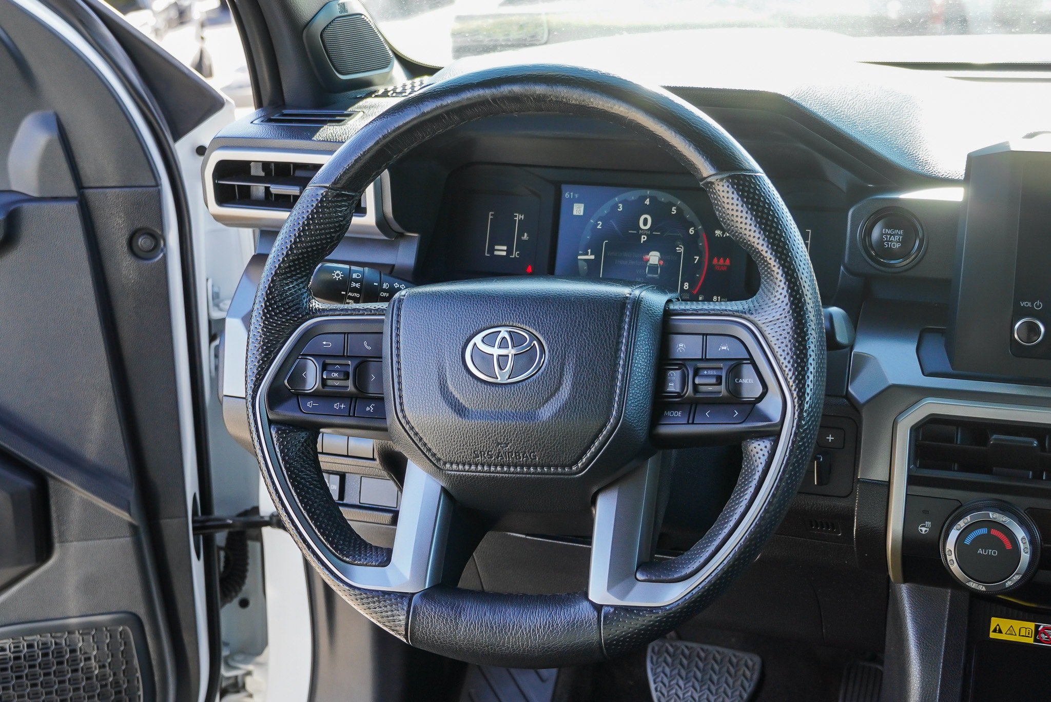 Certified 2024 Toyota Tacoma SR5 AWD/4WD image 31