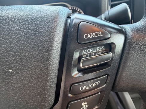 Used 2023 Nissan Frontier SV w/ Midnight Edition Package RWD image 20
