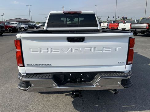 New 2026 Chevrolet Silverado 3500 LTZ w/ LTZ Premium Package AWD/4WD image 9