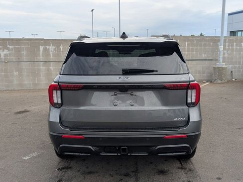 Used 2025 Ford Explorer ST-Line image 7