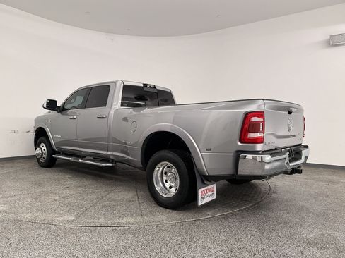 Used 2022 RAM 3500 Laramie w/ Max Tow Package AWD/4WD image 3