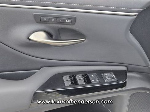 Certified 2024 Lexus ES 350 w/ Premium Package FWD image 22