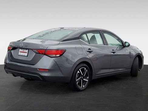 Used 2024 Nissan Sentra SV FWD image 4