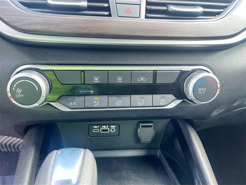 Certified 2024 Nissan Altima 2.5 SV image 14