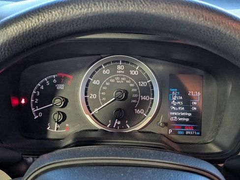 Used 2020 Toyota Corolla LE FWD image 26