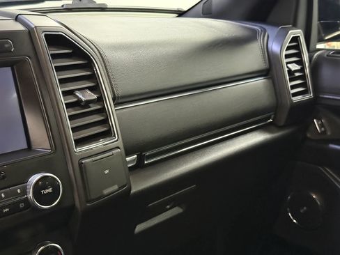 Used 2019 Ford Expedition Max Limited AWD/4WD image 21