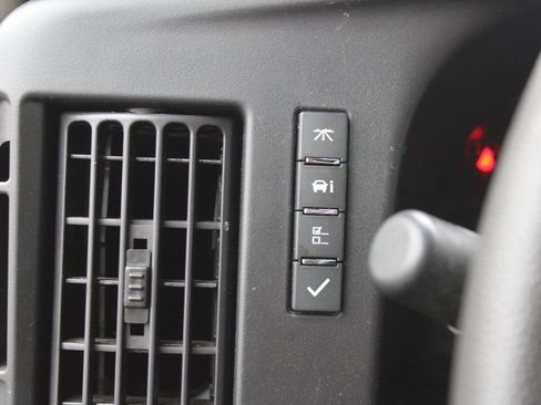 Used 2023 GMC Savana 2500 w/ Driver Convenience Package image 21