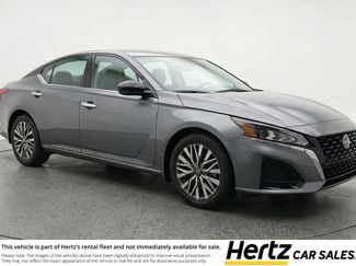 Used 2025 Nissan Altima 2.5 SV video 1