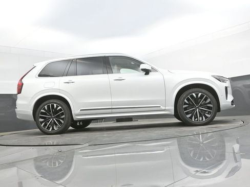 New 2026 Volvo XC90 B6 Ultra w/ Lounge Package AWD/4WD image 36