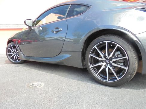 Used 2022 Toyota GR86 image 21