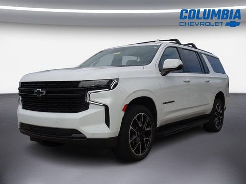 Used 2023 Chevrolet Suburban RST w/ Sport Performance Package AWD/4WD image 6