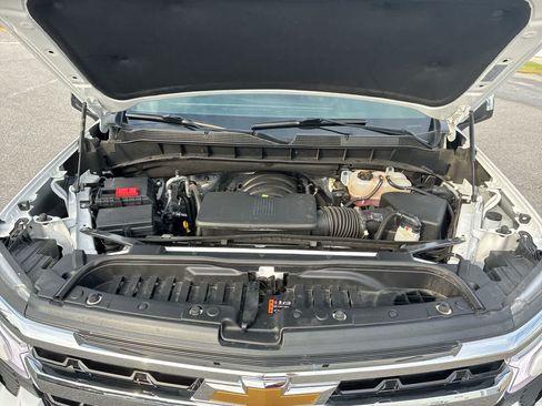 Used 2026 Chevrolet Silverado 1500 LT AWD/4WD image 29