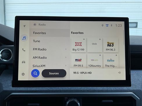 Used 2025 Toyota 4Runner Trailhunter image 39