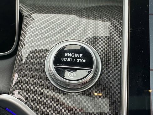 Used 2024 Mercedes-Benz GLC 43 AMG 4MATIC image 38