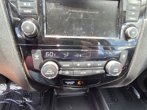 Used 2019 Nissan Rogue Sport SV w/ All-Weather Package AWD/4WD image 26