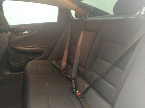 Used 2021 Chevrolet Malibu LT FWD image 18