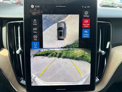 Used 2026 Volvo XC60 T8 Plus w/ Protection Package Premier AWD/4WD image 17