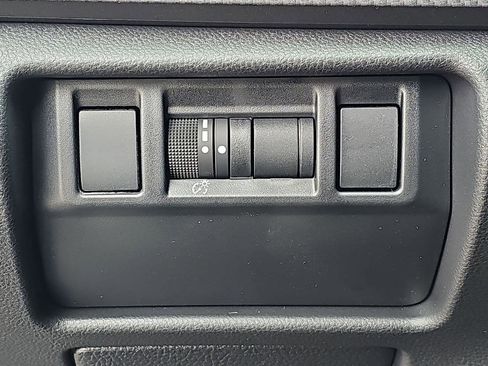 New 2026 Subaru Crosstrek 2.0i Premium AWD/4WD image 30