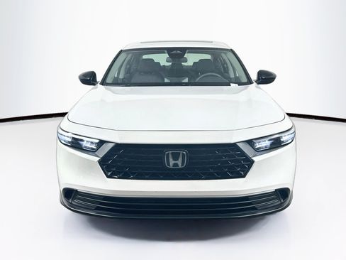 Used 2025 Honda Accord SE image 2