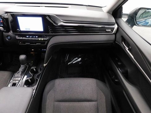 Used 2025 Toyota Camry LE image 36