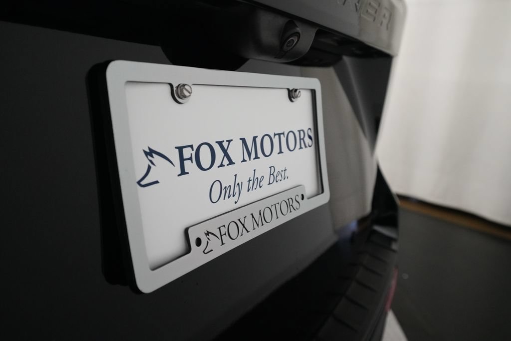 Used 2023 Ford Explorer XLT AWD/4WD image 37