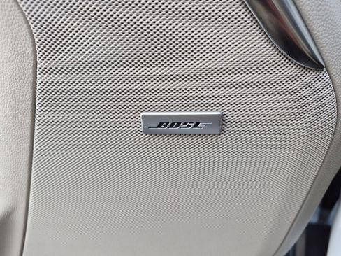 Used 2024 GMC Yukon XL Denali w/ Advanced Technology Package image 30