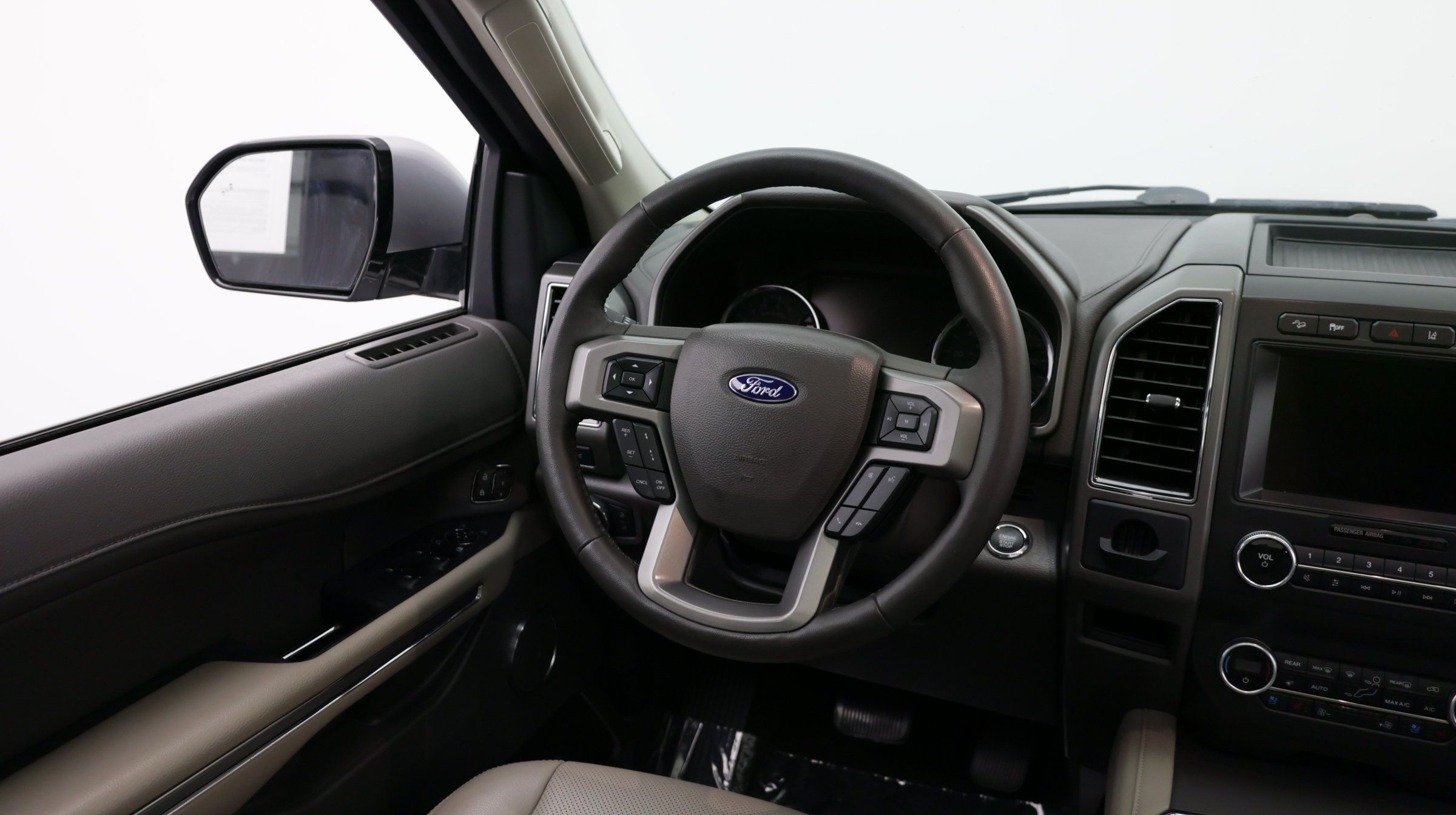 Used 2021 Ford Expedition XLT AWD/4WD image 34