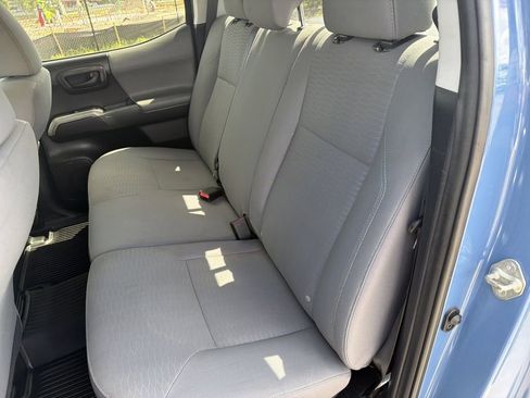 Used 2019 Toyota Tacoma SR5 RWD image 16