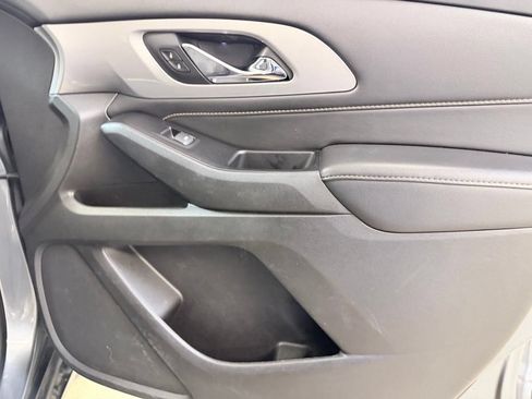 Used 2019 Chevrolet Traverse LS FWD image 36