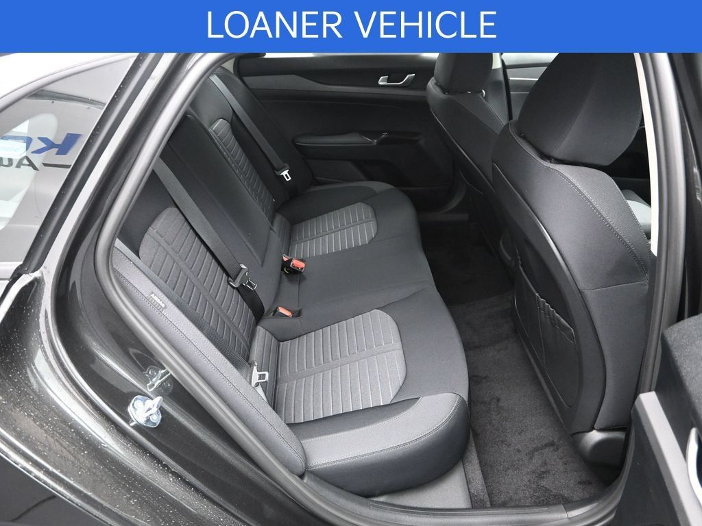 New 2026 Kia K5 LXS FWD image 32