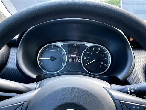 Used 2024 Nissan Kicks S image 24