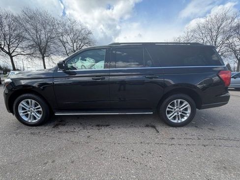 Used 2022 Ford Expedition Max XLT image 11
