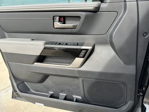 Used 2026 Toyota Tundra Limited w/ Power Package image 21