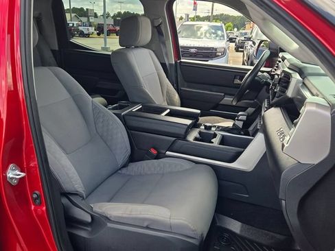 Used 2022 Toyota Tundra SR5 AWD/4WD image 16