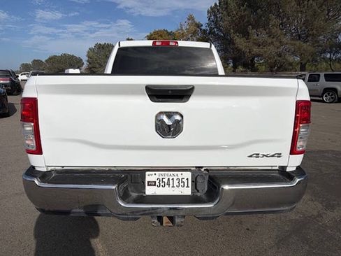 Used 2022 RAM 2500 Tradesman w/ Chrome Appearance Group AWD/4WD image 8