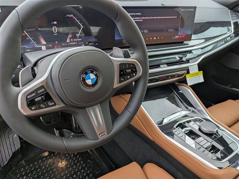 New 2026 BMW X6 xDrive40i w/ Climate Comfort Package image 15