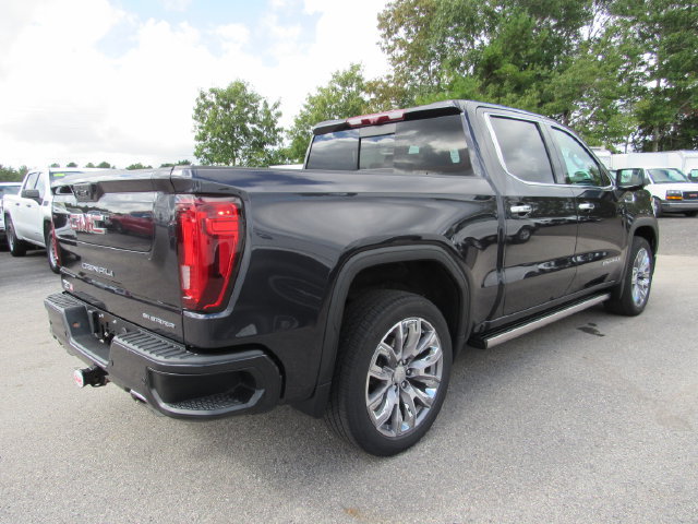 Used 2023 GMC Sierra 1500 Denali w/ Denali Reserve Package AWD/4WD image 8
