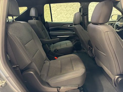 Used 2024 Chevrolet Traverse LT w/ Trailering Package image 12