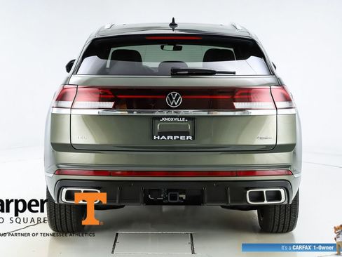 Used 2025 Volkswagen Atlas Cross Sport SEL Premium R-Line image 47