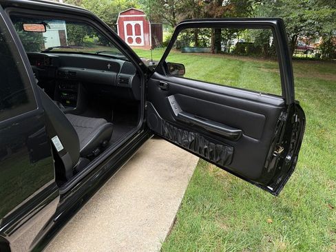 Used 1993 Ford Mustang Cobra RWD image 55